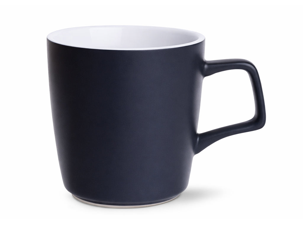 kleiner-Kaffeebecher-henkel-geschwungen-schwarz-matt-innen-weiss-250ml