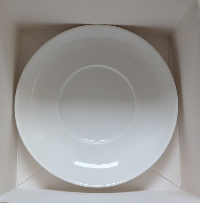 Box-schwarz-schwarze-Verpackung-Espressotasse-Untertasse-Fach