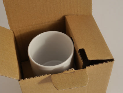 TR11 Versandbox / Postkarton für eine Becher - Preis Beispiel 150 Stück 0,80 *